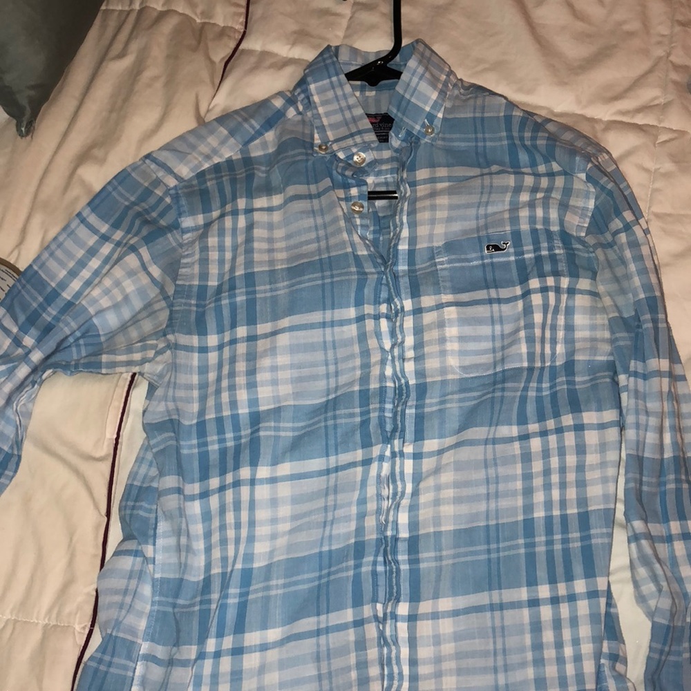 Vineyard vines button down could be a S or M